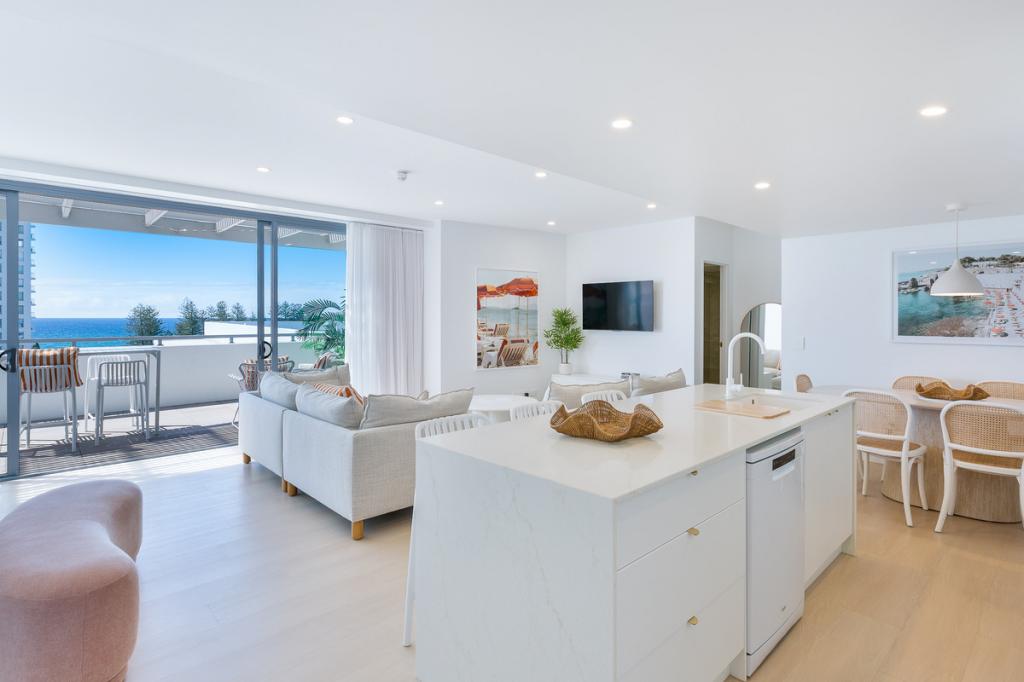 1140/1 Ocean St, Burleigh Heads, QLD 4220