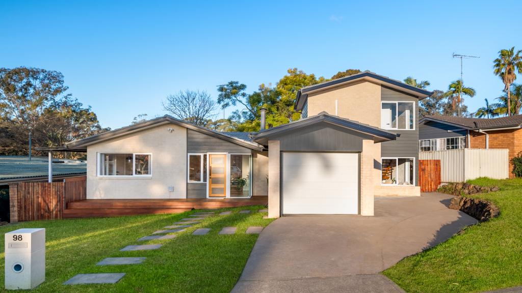 98 Campbellfield Ave, Bradbury, NSW 2560