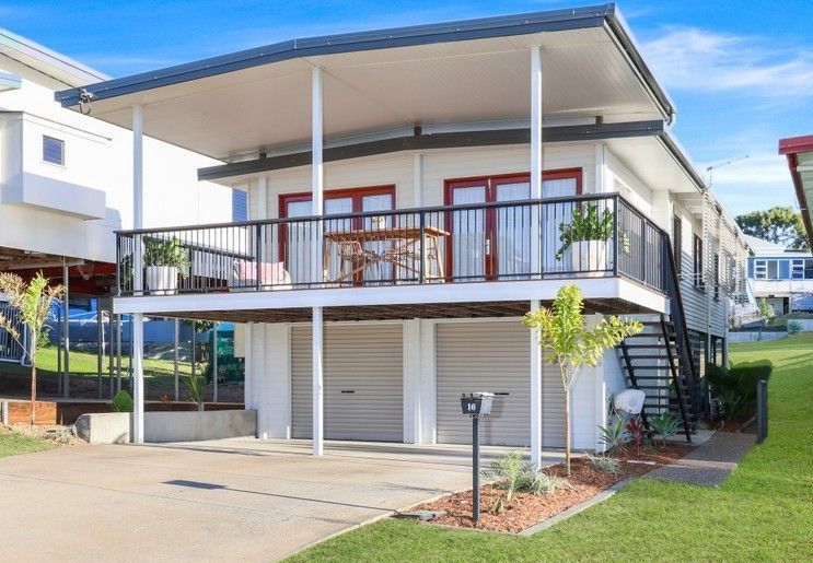 16 Ocean Pde, Cooee Bay, QLD 4703