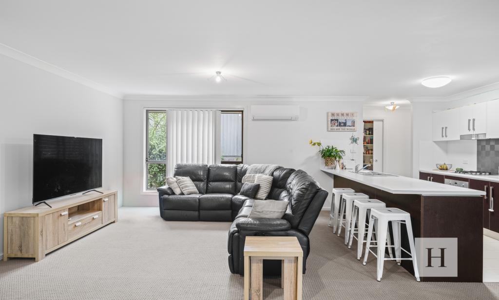 15 Voyager St, Wadalba, NSW 2259