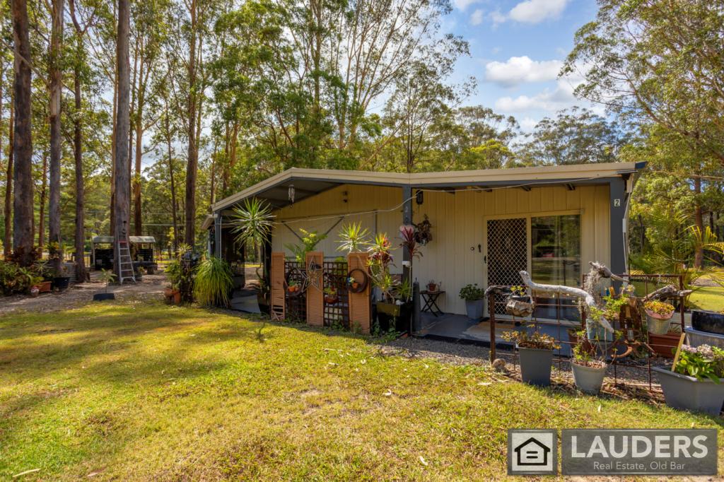 2 Voss Pl, Mitchells Island, NSW 2430