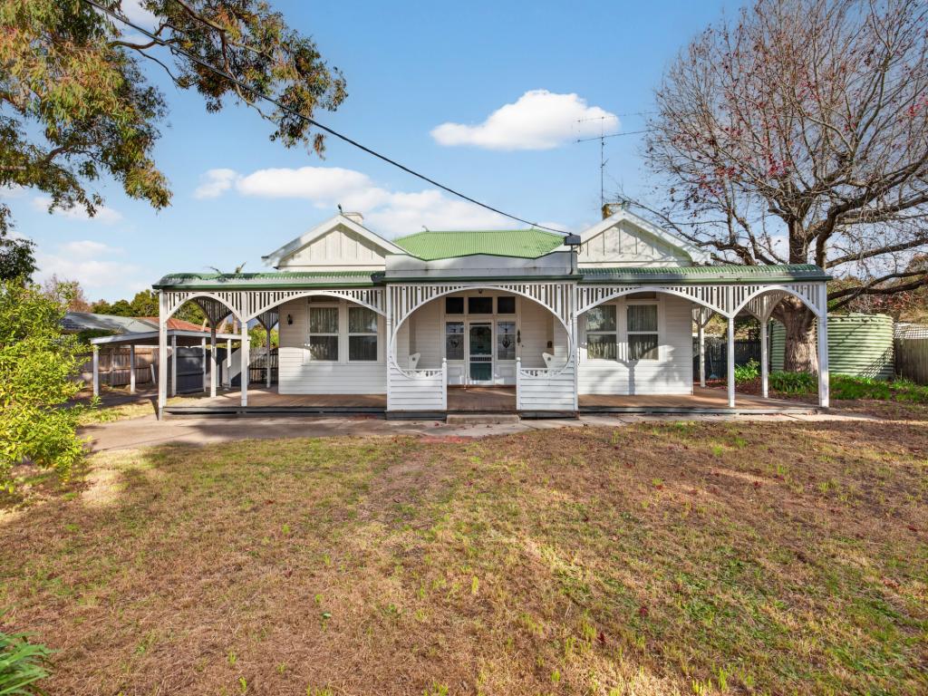 141 Wallace St, Bairnsdale, VIC 3875