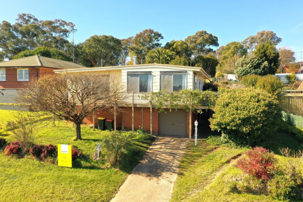 12 Milong St, Young, NSW 2594