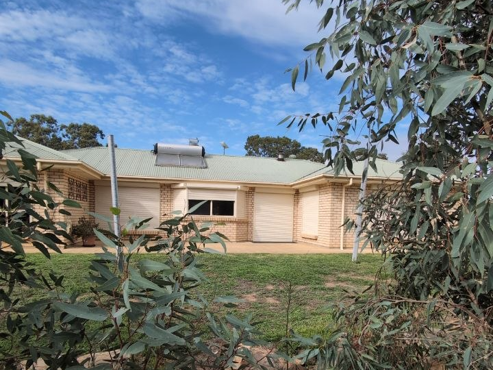 1043 Black Heath Rd, Tungkillo, SA 5236