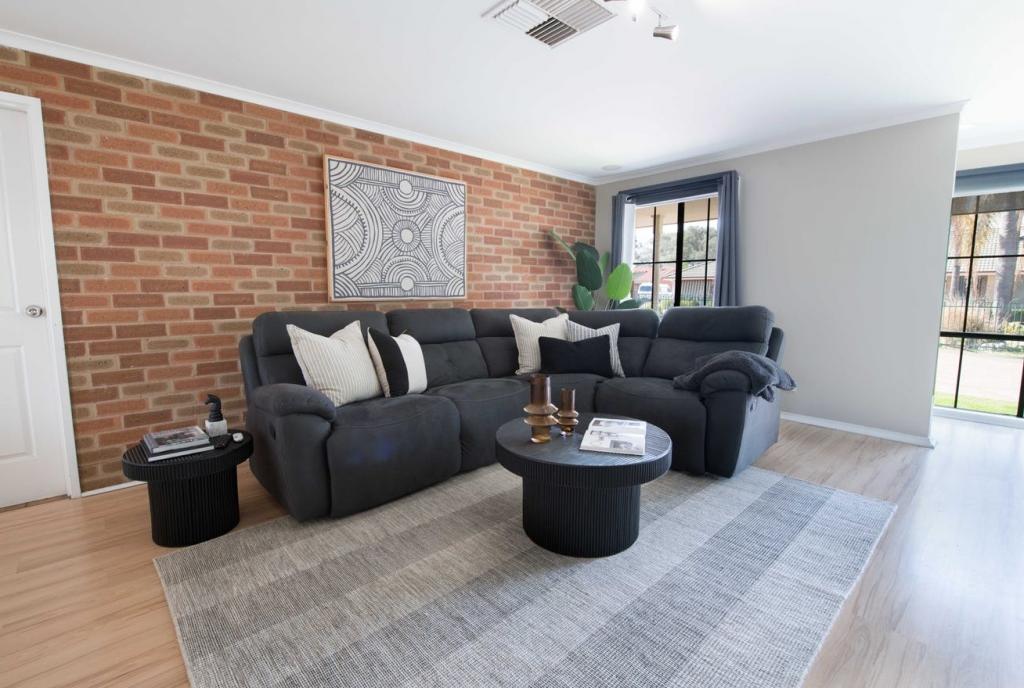 1/14 Tristan Ct, Lavington, NSW 2641