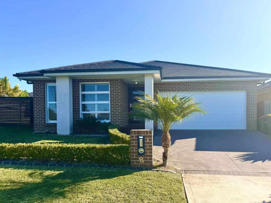 8 Leeds St, Oran Park, NSW 2570