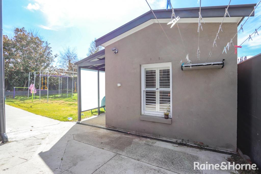 243A KEPPEL ST, BATHURST, NSW 2795