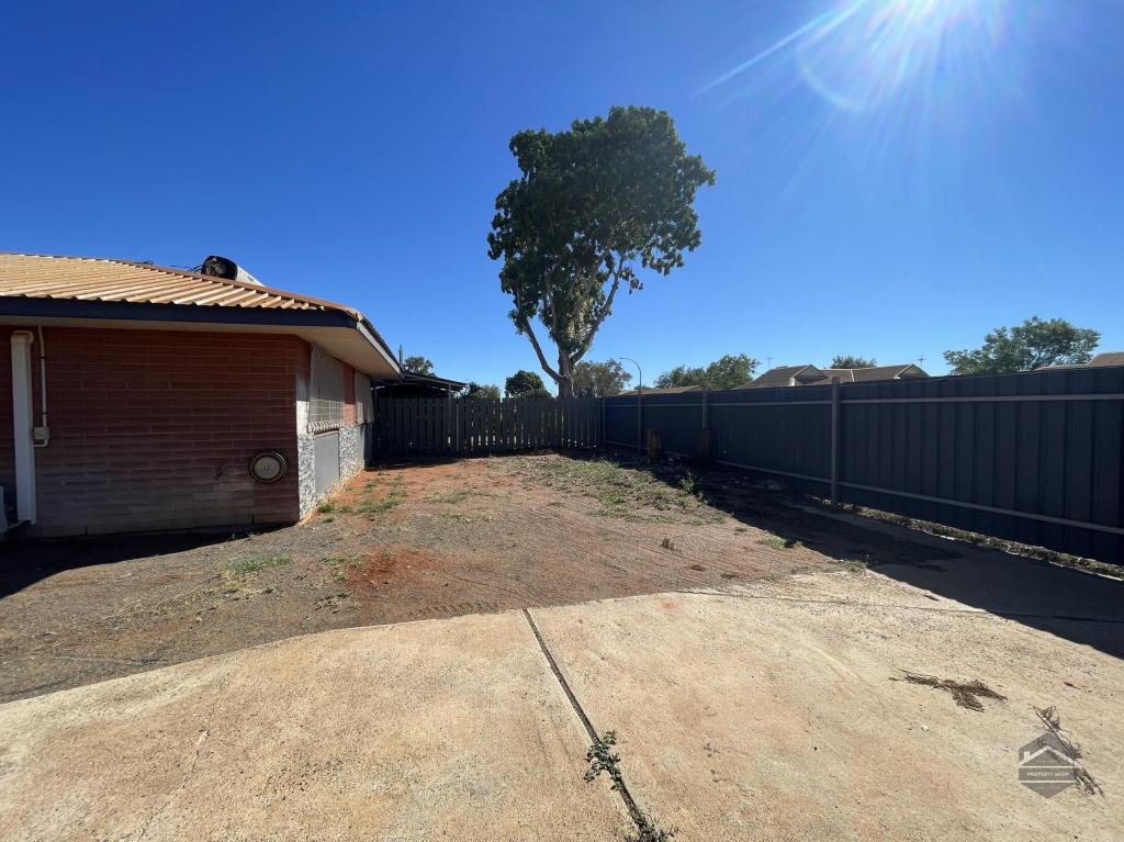 17 Yanderra Cres, South Hedland, WA 6722