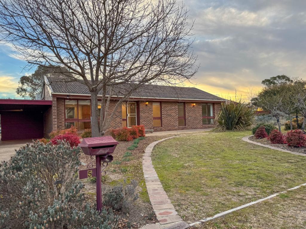 5 Mcdermott St, Kambah, ACT 2902