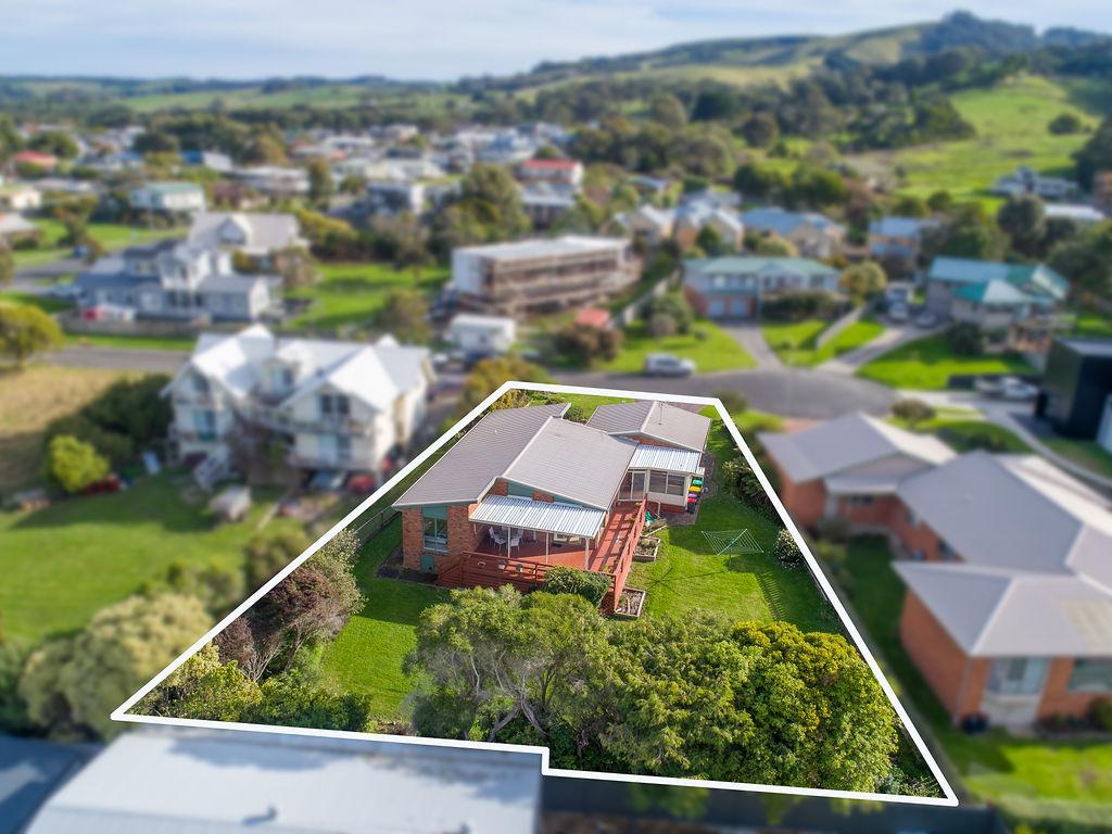 6 Scott Pl, Apollo Bay, VIC 3233