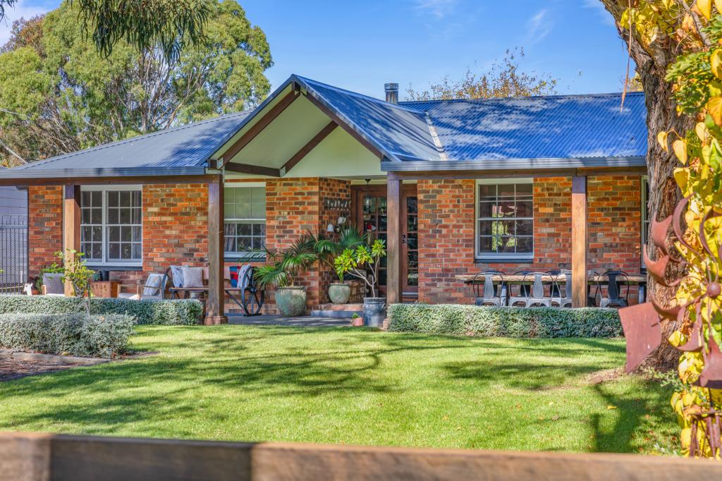 93 Forest Reefs Rd, Millthorpe, NSW 2798