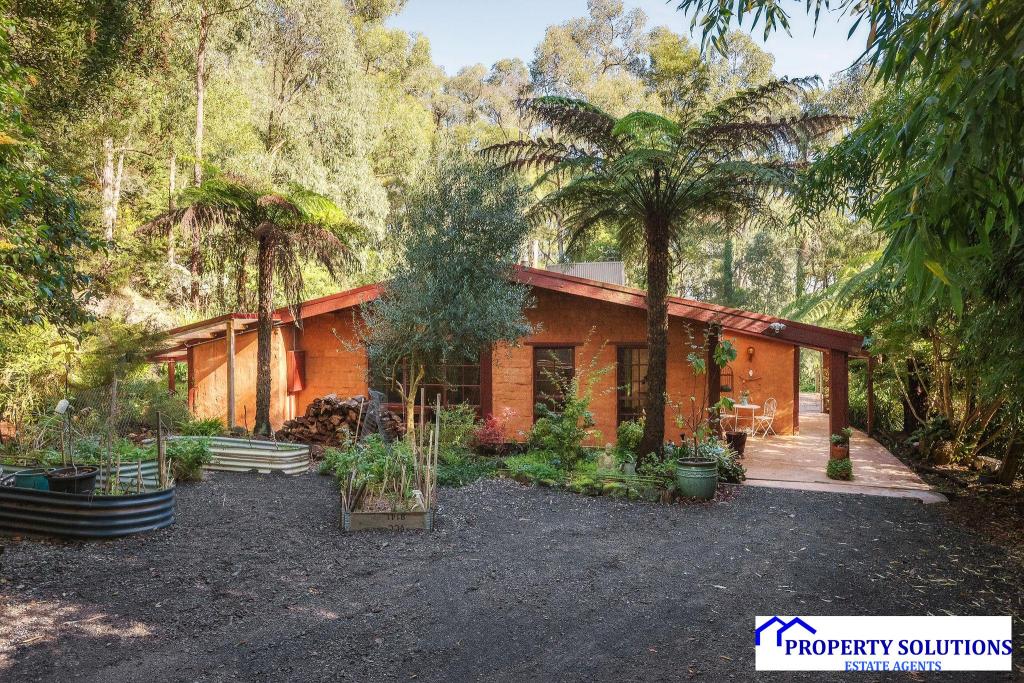 3 Hillcrest Ct, Cockatoo, VIC 3781