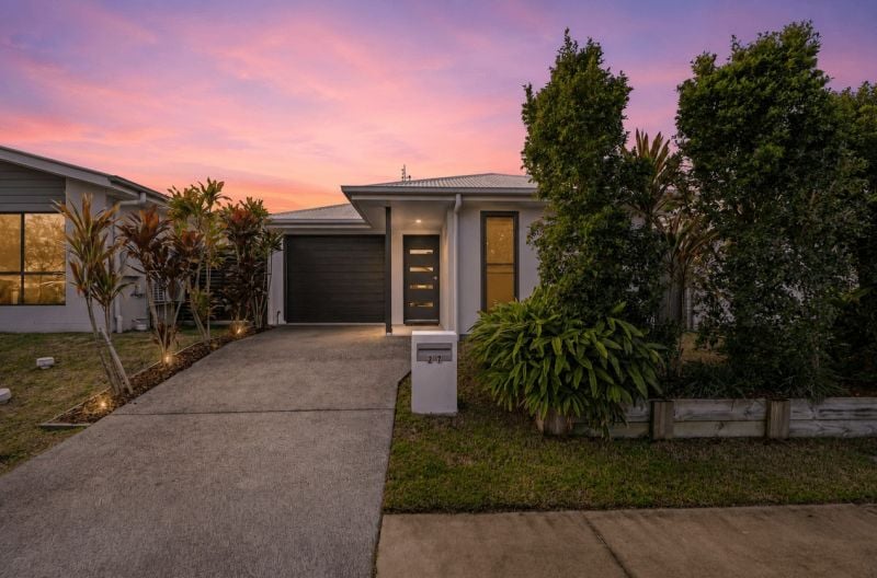 27 Cape Barren Cct, Banya, QLD 4551