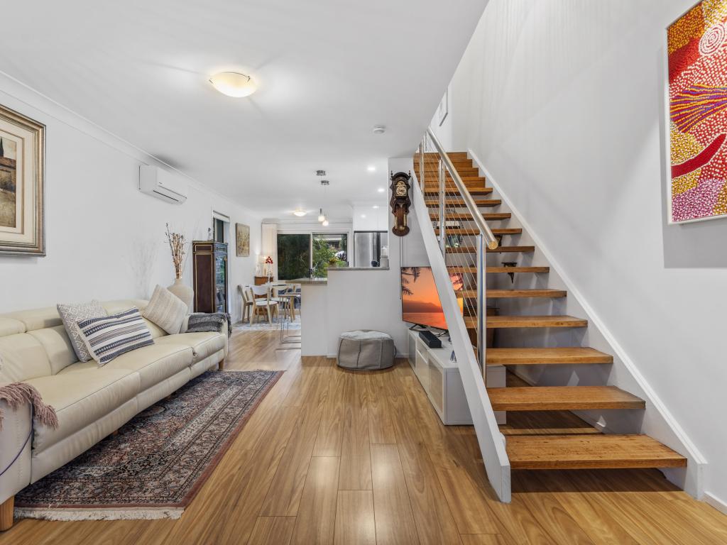 44/170 BARDON AVE, BURLEIGH WATERS, QLD 4220