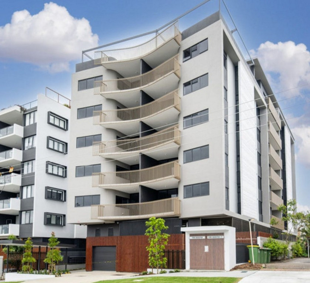 104/135 Eugaree St, Southport, QLD 4215