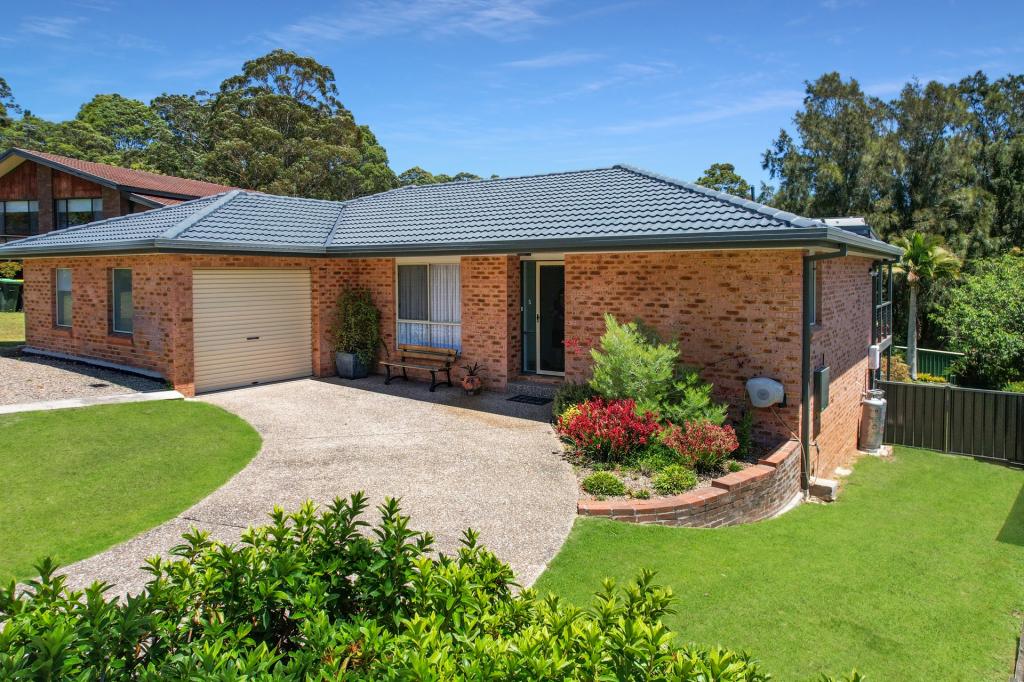 5 Tarourga Pl, Dalmeny, NSW 2546