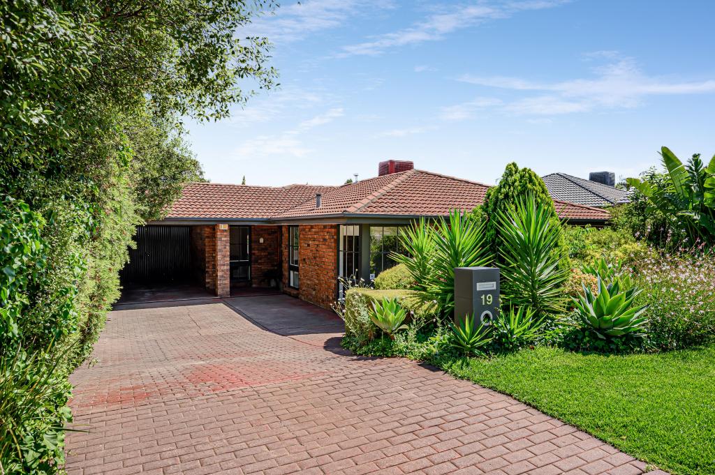 19 Royal Admiral Pl, Surrey Downs, SA 5126