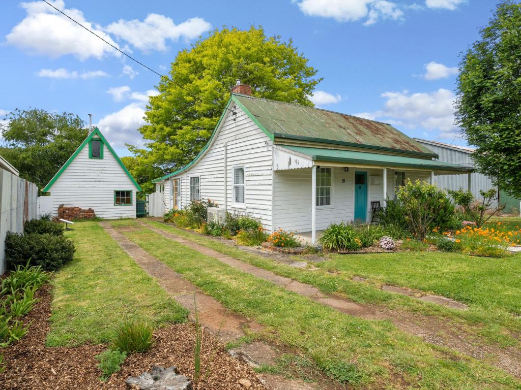21 Main St, Wilmot, TAS 7310