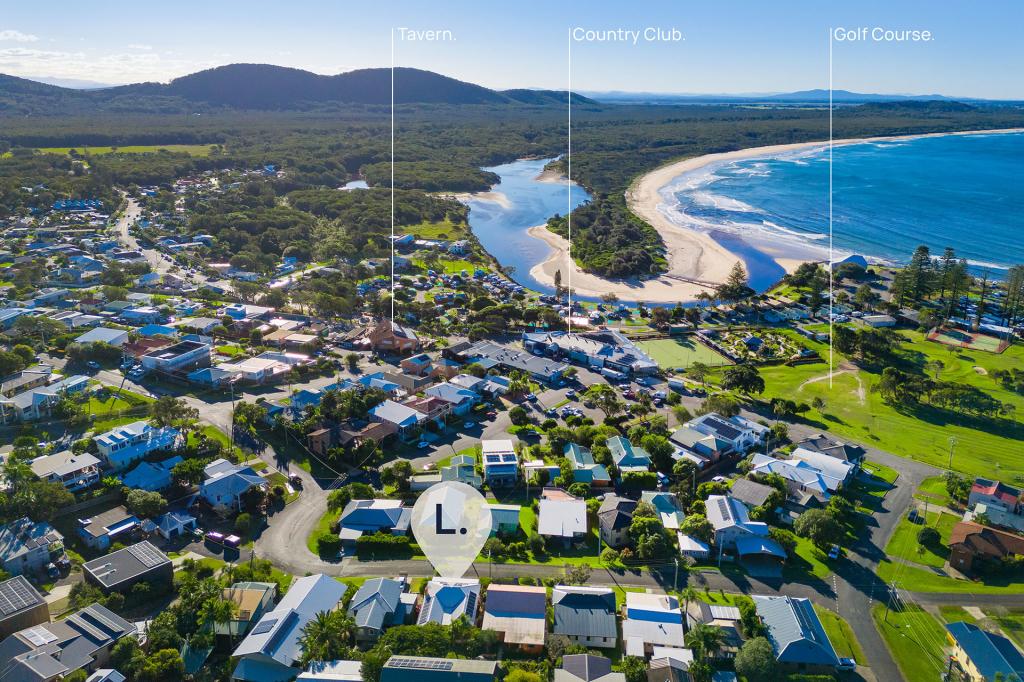 32 Stewart St, Crescent Head, NSW 2440