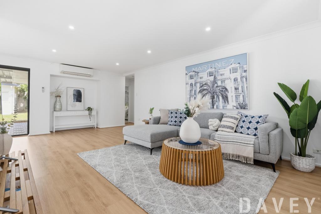 9 Carbridge Way, Duncraig, WA 6023