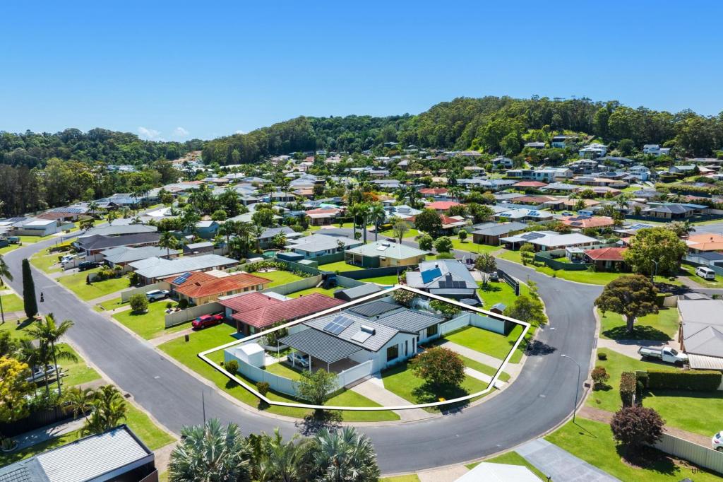 11 Togos Ave, Currumbin Waters, QLD 4223