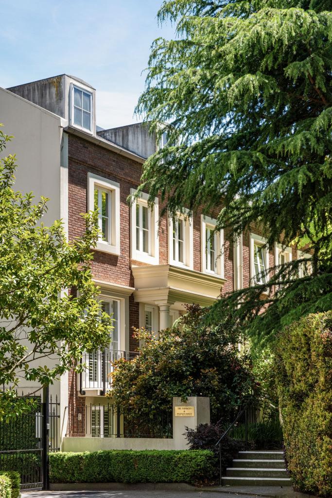 Townhouse 1/6 Wellington Cres, East Melbourne, VIC 3002