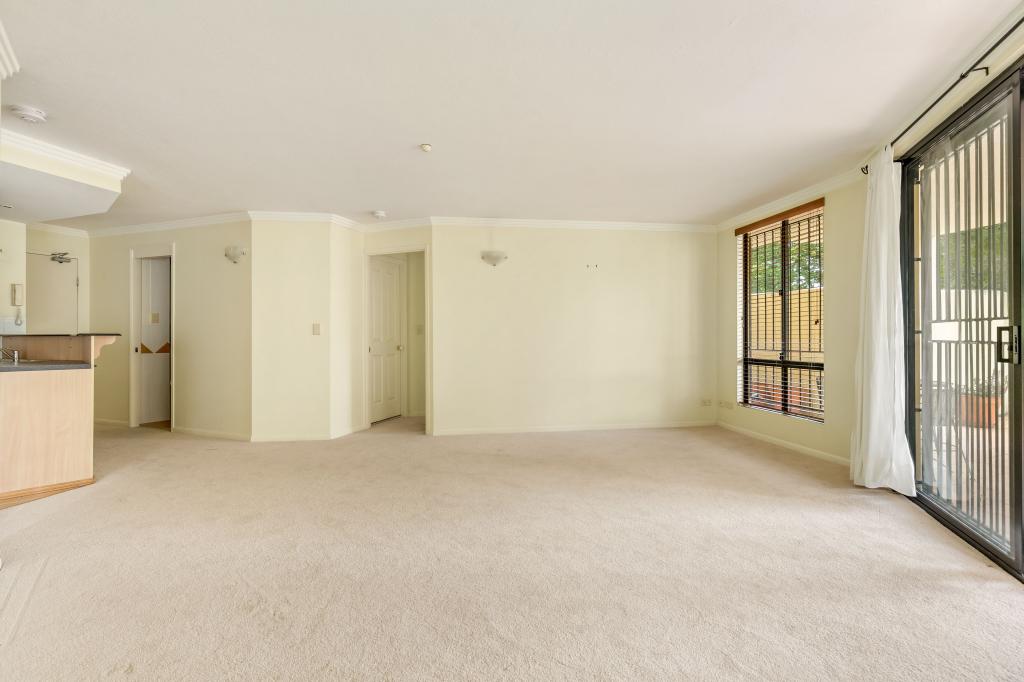 2/121 SIR FRED SCHONELL DR, ST LUCIA, QLD 4067