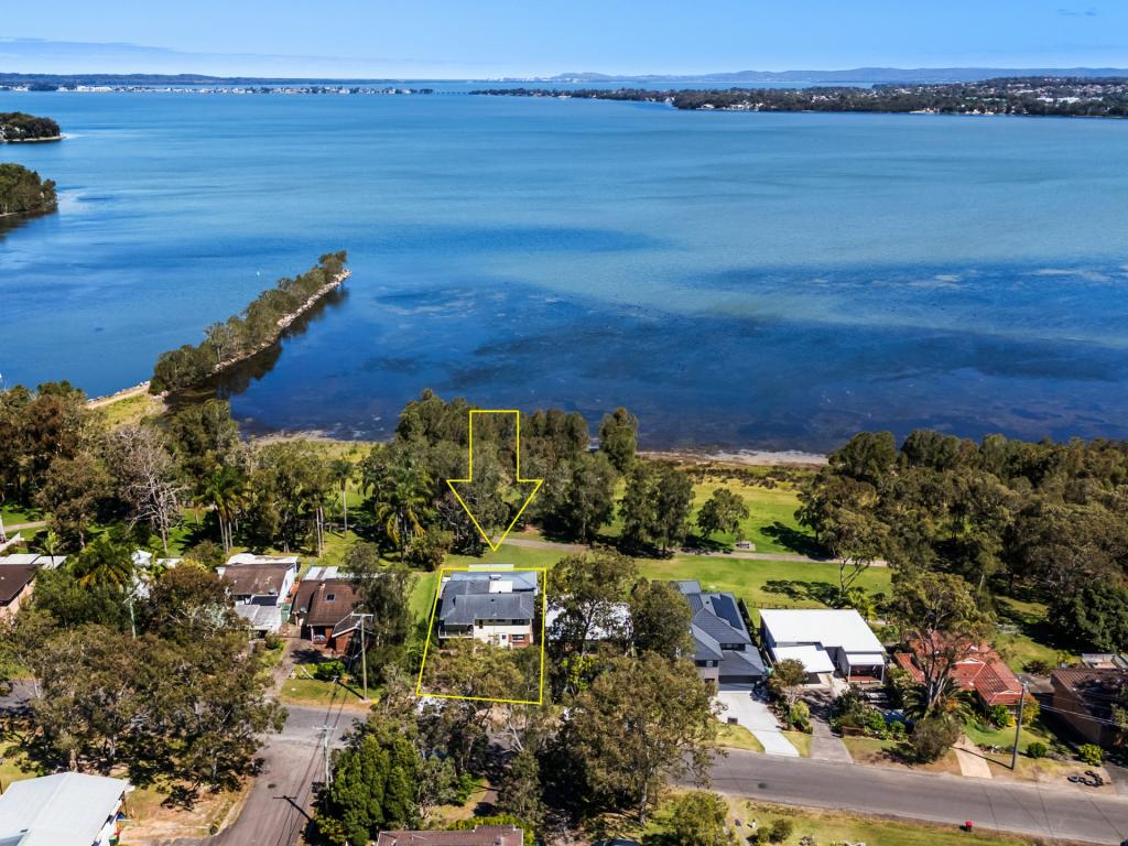 18 & 18A LIAMENA AVE, SAN REMO, NSW 2262