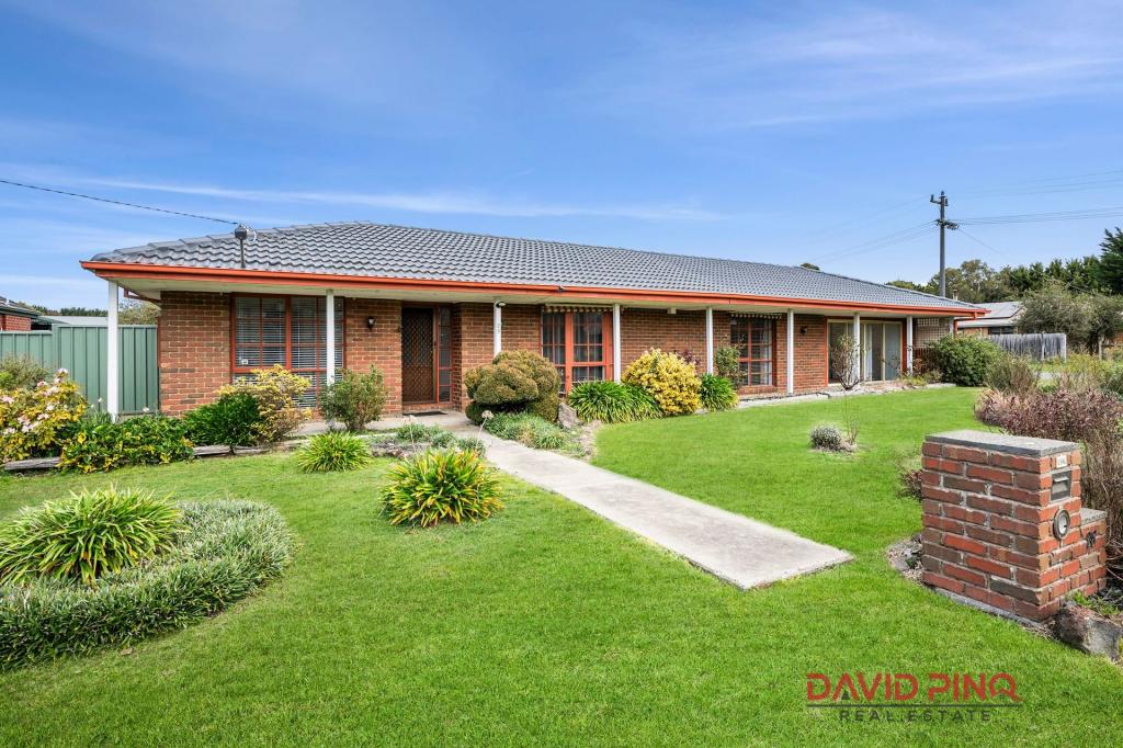 28 White Ave, Romsey, VIC 3434