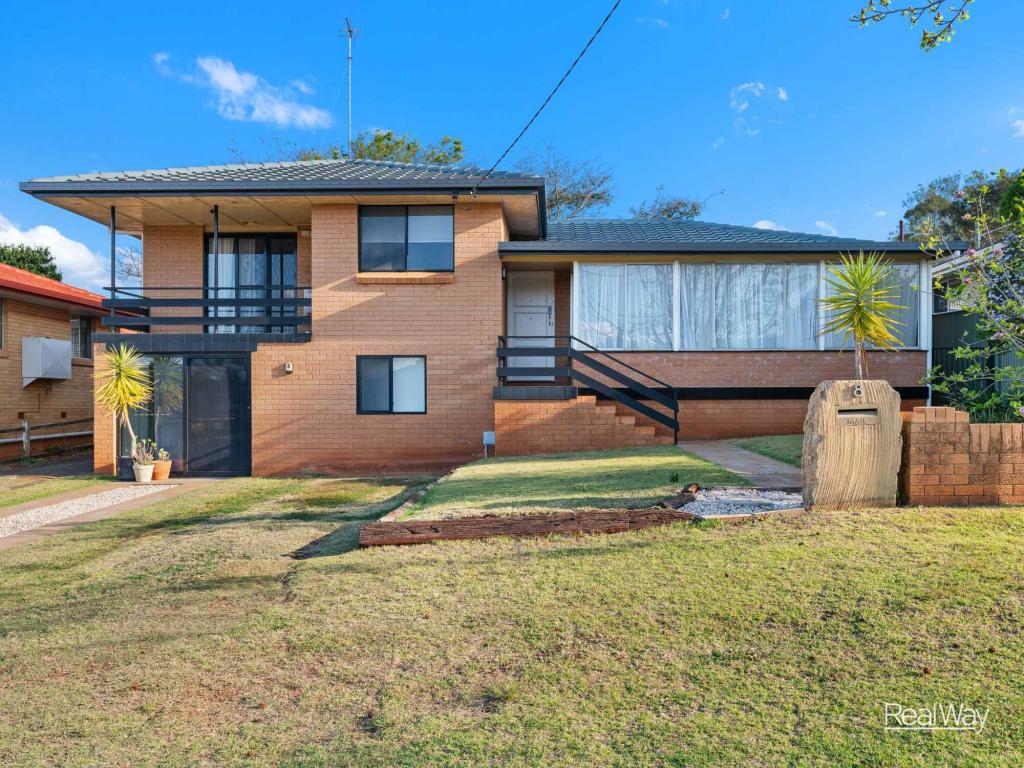 8 Flinders St, Centenary Heights, QLD 4350