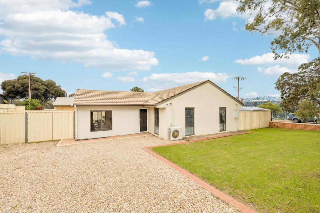 1 Scottsglade Rd, Christie Downs, SA 5164