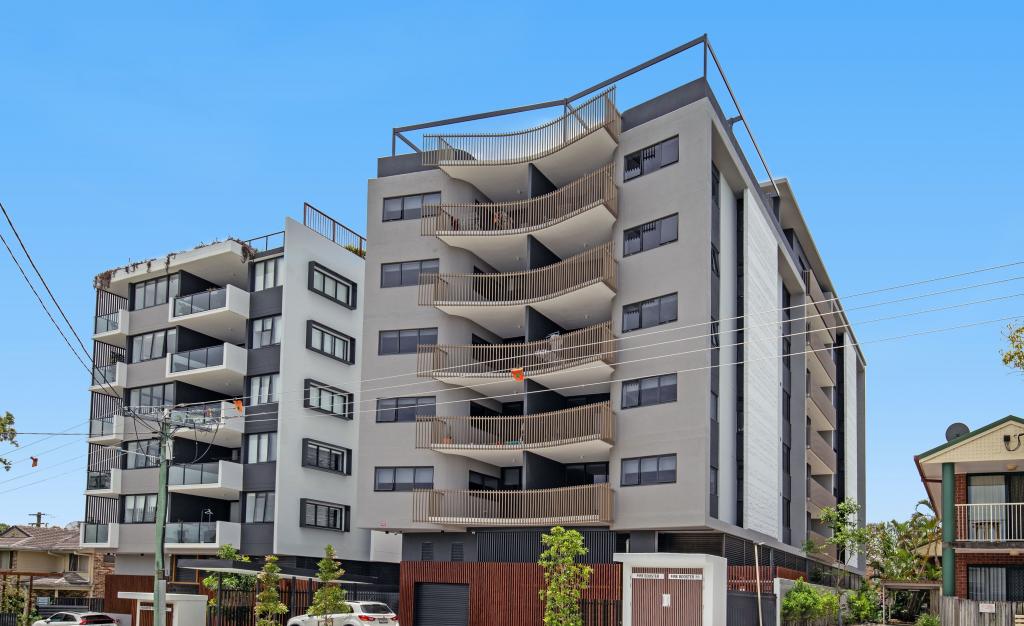 503/135 EUGAREE ST, SOUTHPORT, QLD 4215