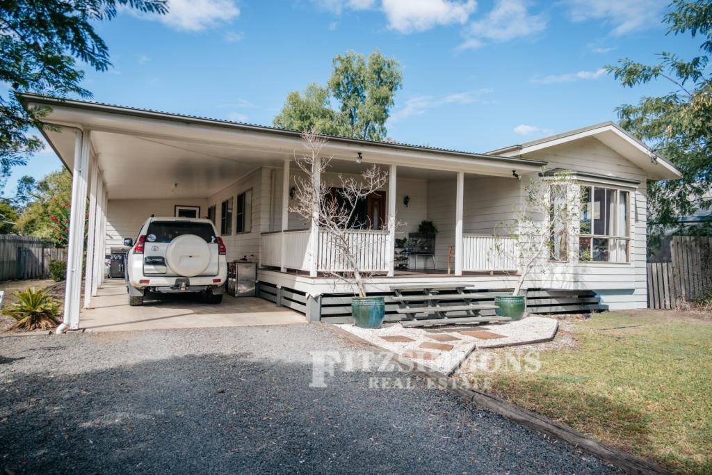 6 Wills Pl, Dalby, QLD 4405