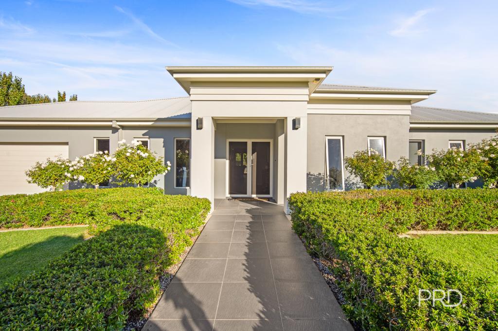 29 Plunkett Dr, Lake Albert, NSW 2650