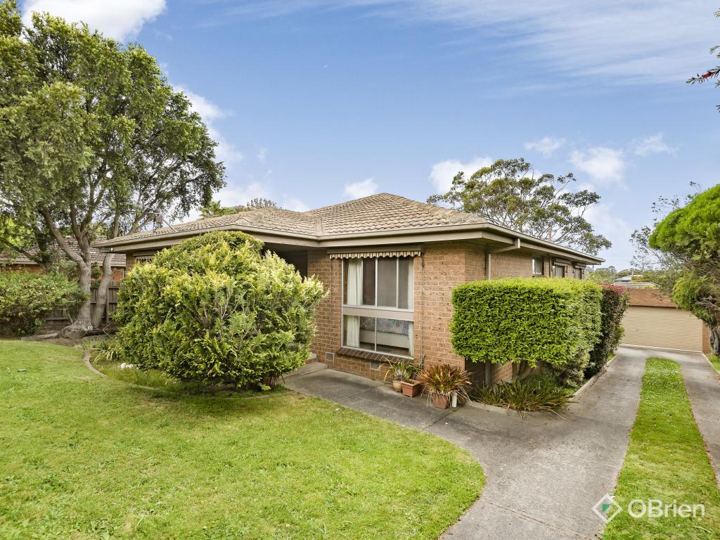 8 Woodley St, Narre Warren, VIC 3805