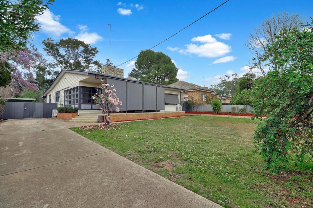 372 VICTORIA ST, DENILIQUIN, NSW 2710