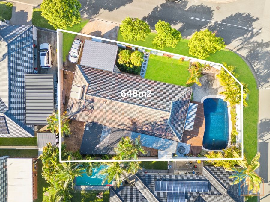 132 Oceanic Dr, Mermaid Waters, QLD 4218