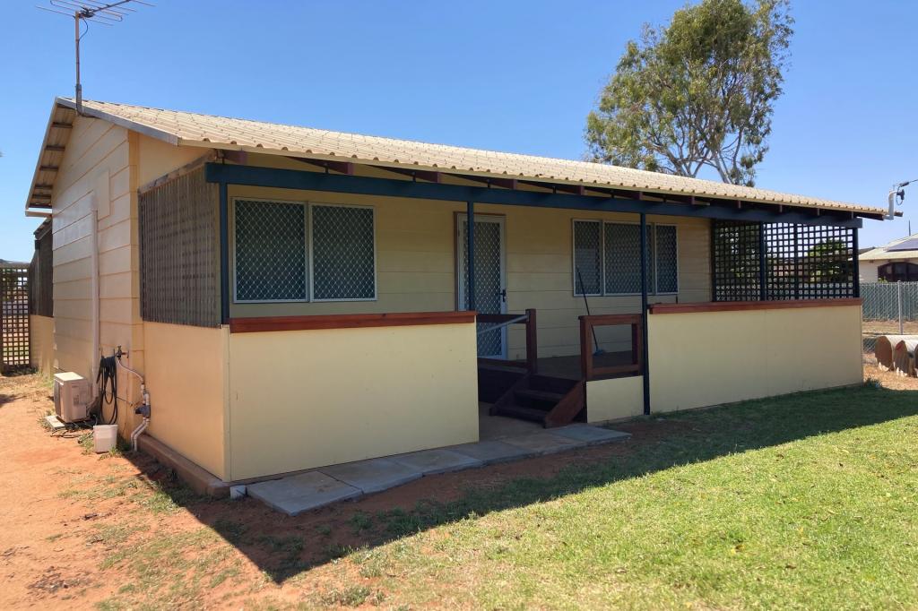 73 Gascoyne Rd, East Carnarvon, WA 6701