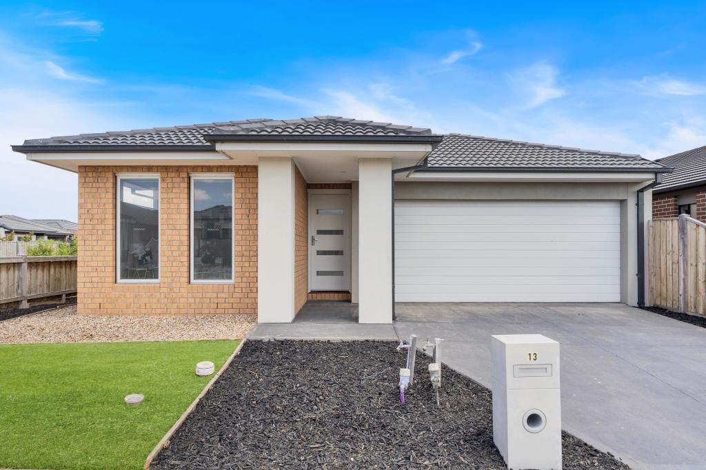 13 Radiata St, Beveridge, VIC 3753