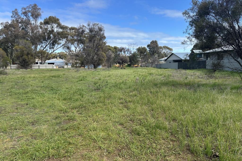 21 BARTRAM ST, BEVERLEY, WA 6304