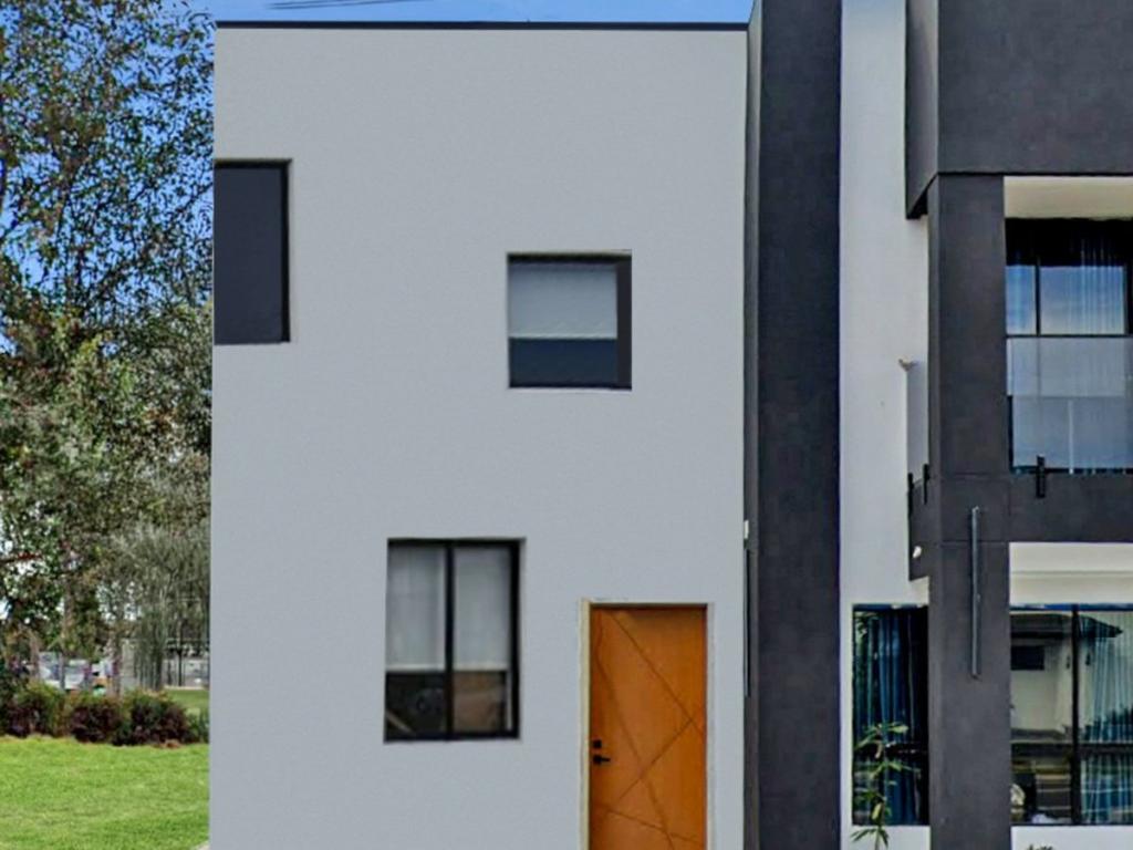 1 COPPER DR, CATHERINE FIELD, NSW 2557