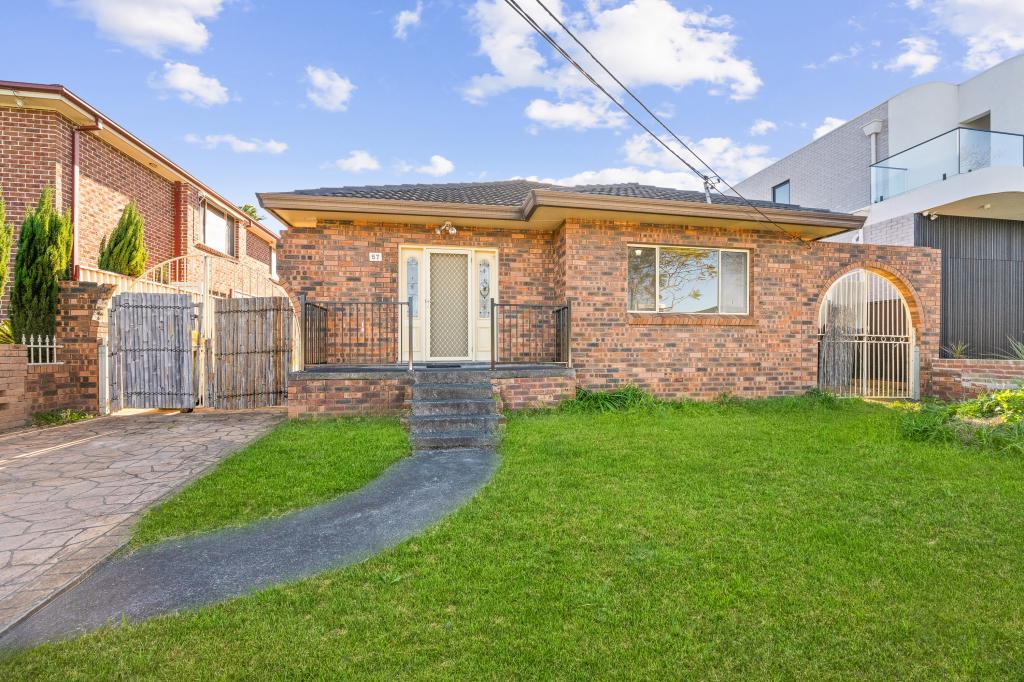 57 Wentworth St, Greenacre, NSW 2190