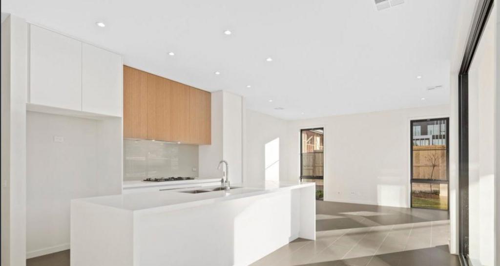 6 Gully Lane, Doncaster, VIC 3108