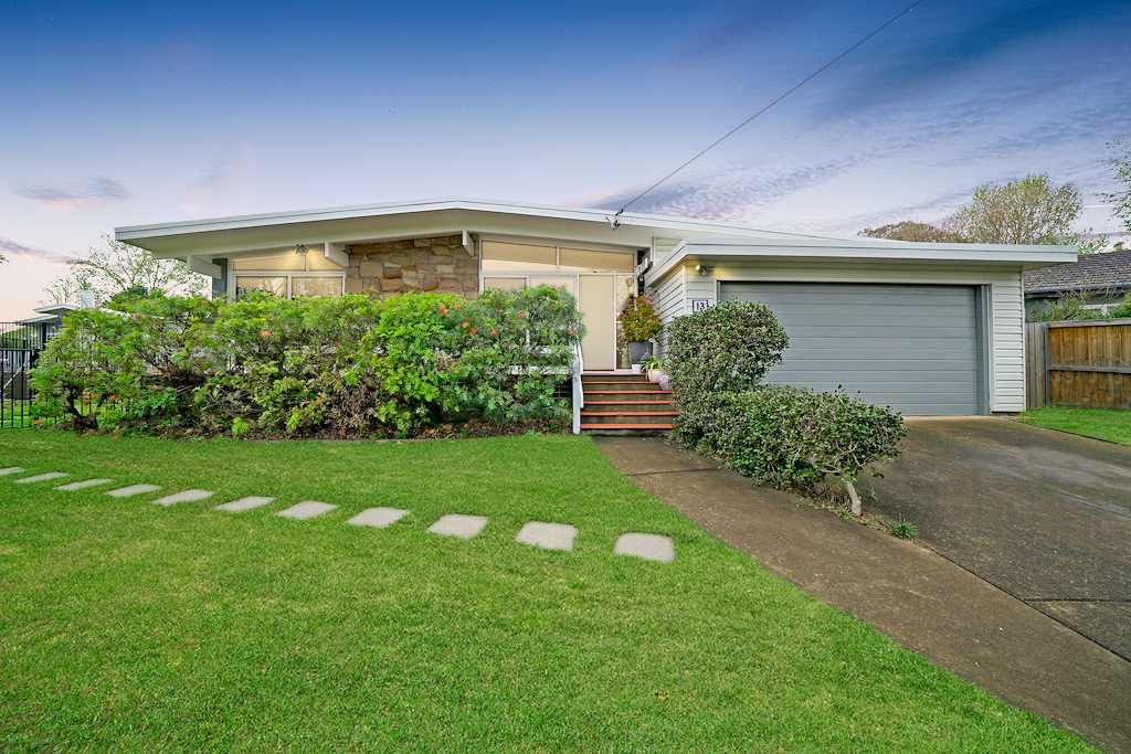 13 Sunset Ave, Elderslie, NSW 2570