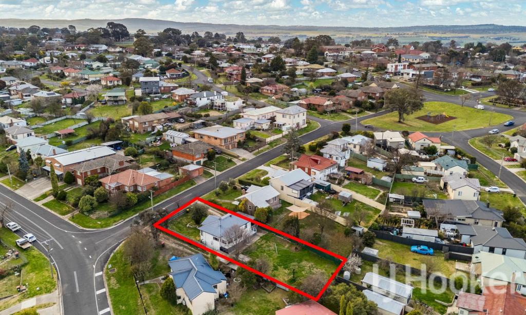 14 Veness St, West Bathurst, NSW 2795