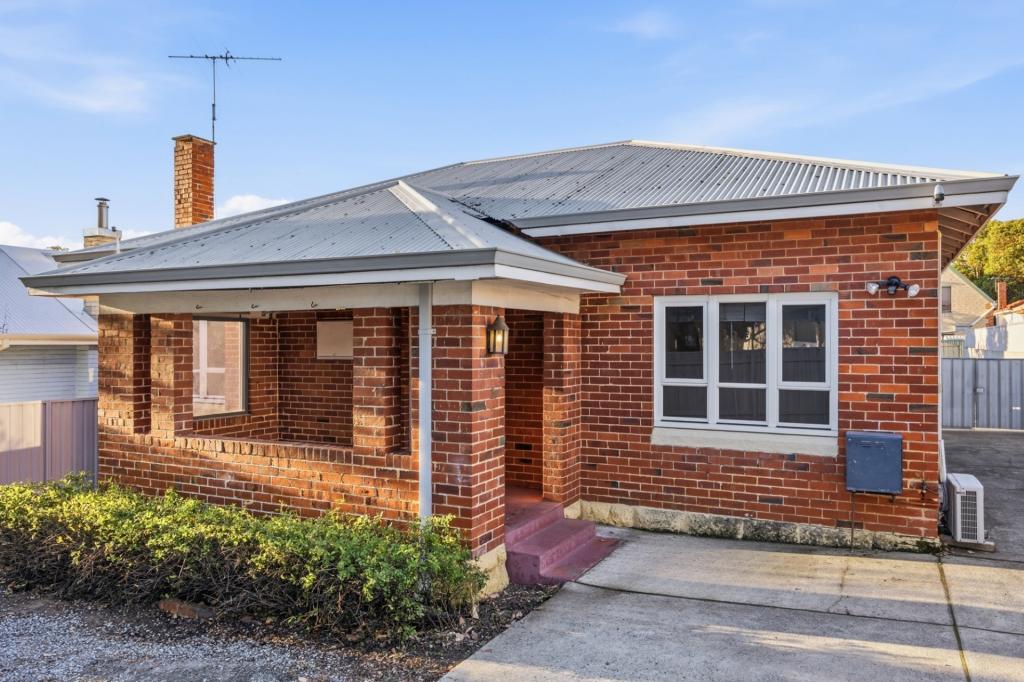 14 Nash St, Daglish, WA 6008