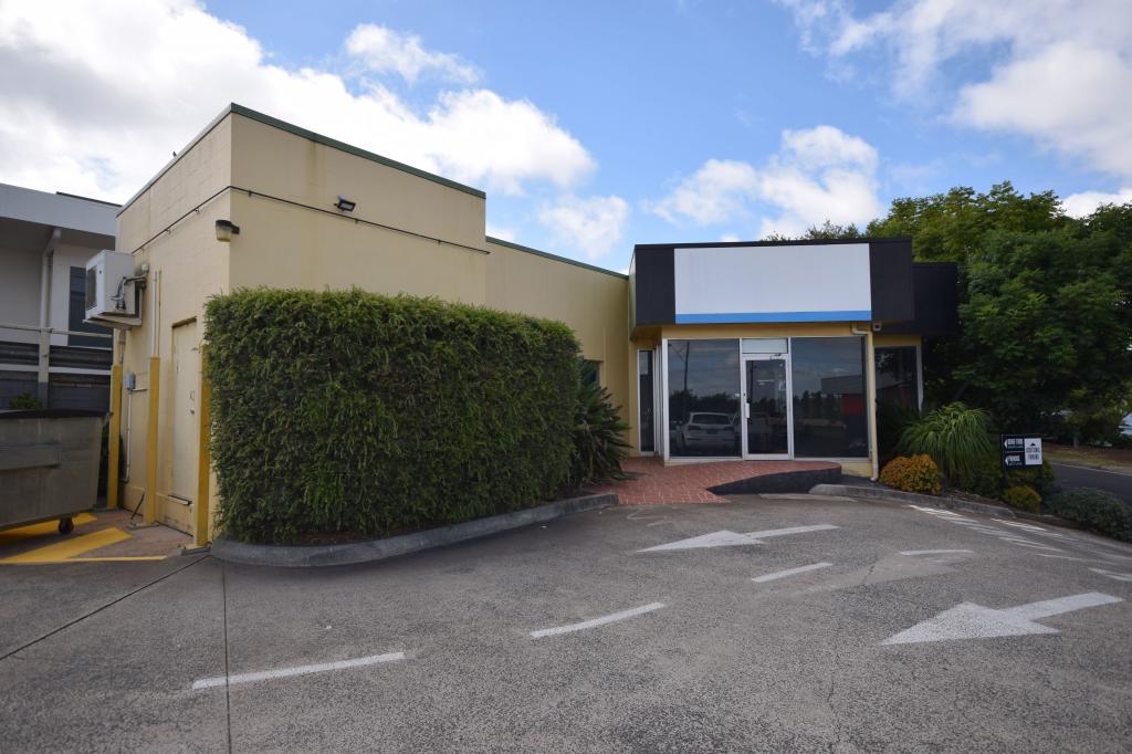 Tenancy 3/360-362 Stenner St, Kearneys Spring, QLD 4350