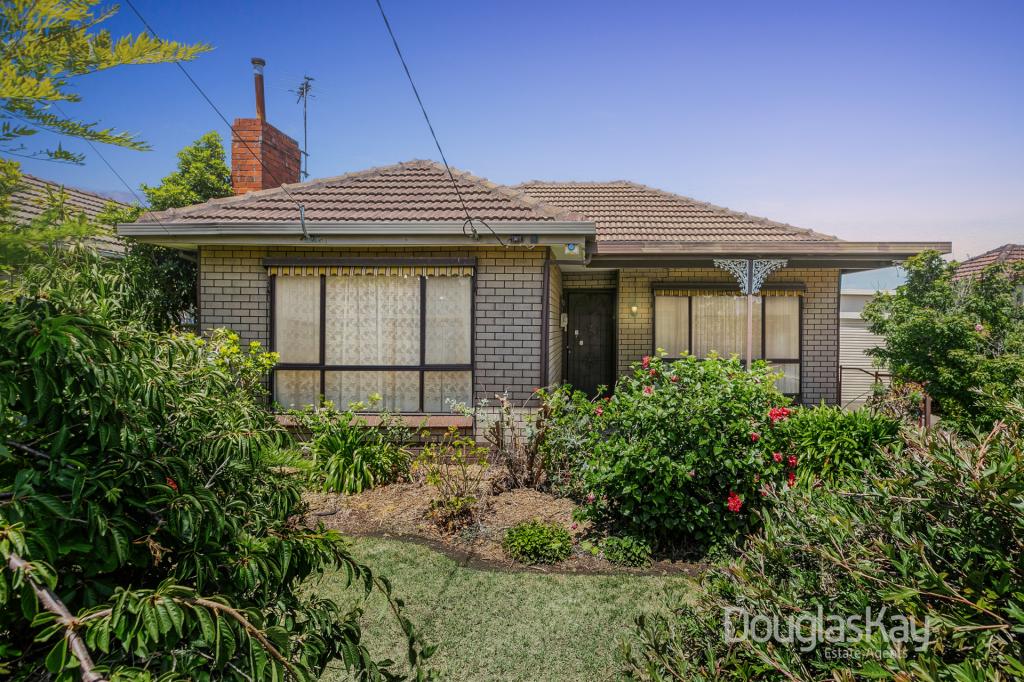 16 Couper-Angus Gr, Sunshine, VIC 3020