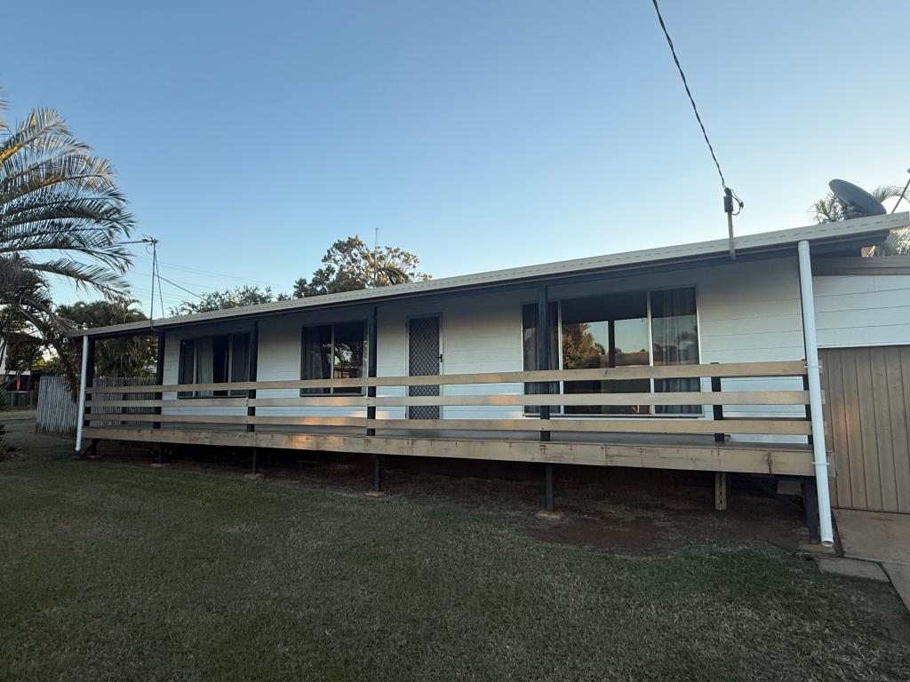 12 Mccarthy St, Gracemere, QLD 4702