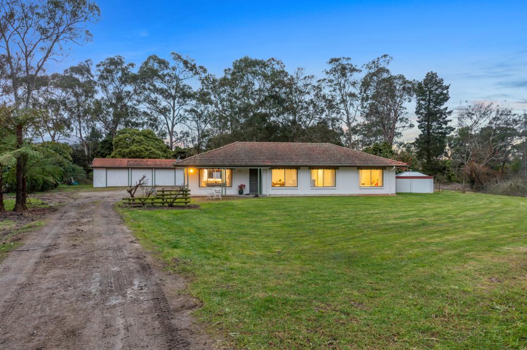 170 Beaconsfield-Emerald Rd, Beaconsfield, VIC 3807